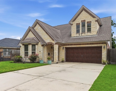1427 Scharpe Street - Photo Thumbnail 1