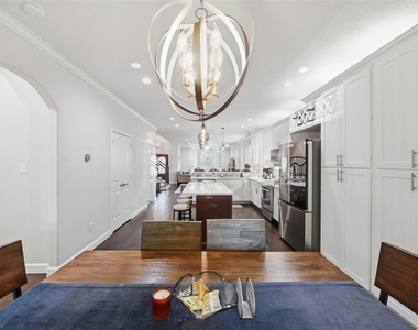 1427 Scharpe Street - Photo Thumbnail 14