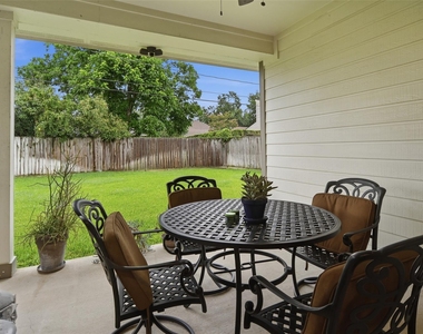 1427 Scharpe Street - Photo Thumbnail 34