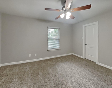 2603 Hidden Garden Drive - Photo Thumbnail 13