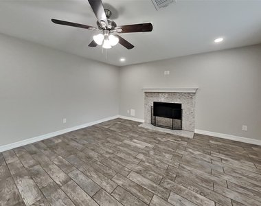 2603 Hidden Garden Drive - Photo Thumbnail 2