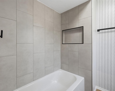 3930 Cypress Hill Drive - Photo Thumbnail 25