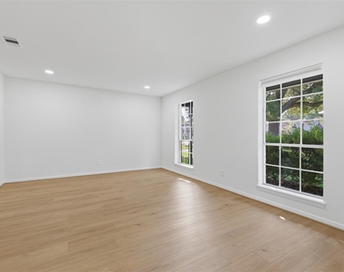 3930 Cypress Hill Drive - Photo Thumbnail 8