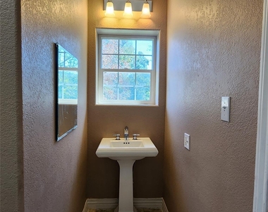 115 Oak Colony Drive - Photo Thumbnail 24