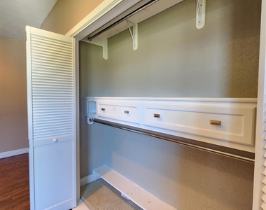 115 Oak Colony Drive - Photo Thumbnail 31