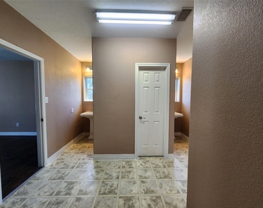 115 Oak Colony Drive - Photo Thumbnail 27