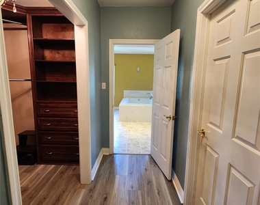 115 Oak Colony Drive - Photo Thumbnail 38
