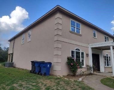 115 Oak Colony Drive - Photo Thumbnail 2