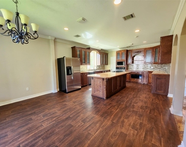 115 Oak Colony Drive - Photo Thumbnail 10