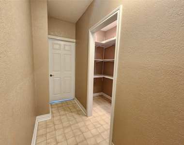 115 Oak Colony Drive - Photo Thumbnail 43