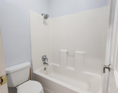 115 Oak Colony Drive - Photo Thumbnail 25