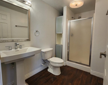 115 Oak Colony Drive - Photo Thumbnail 6