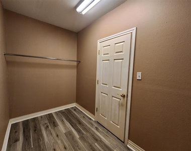 115 Oak Colony Drive - Photo Thumbnail 37