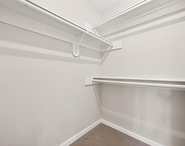 4506 Warwick Drive - Photo Thumbnail 17