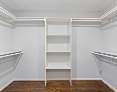 118 E Thornton Road - Photo Thumbnail 10