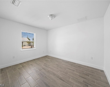 5022 25th Street Sw - Photo Thumbnail 7