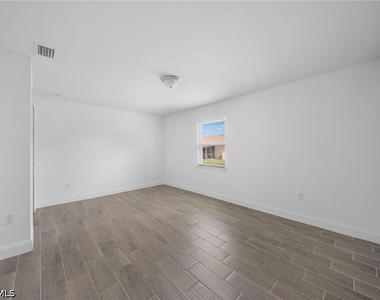 5022 25th Street Sw - Photo Thumbnail 17