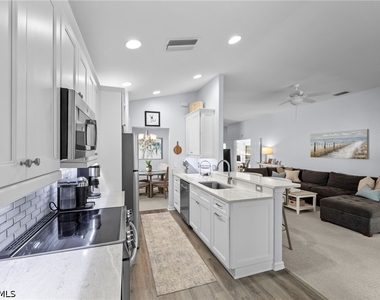 9974 Horse Creek Road - Photo Thumbnail 18
