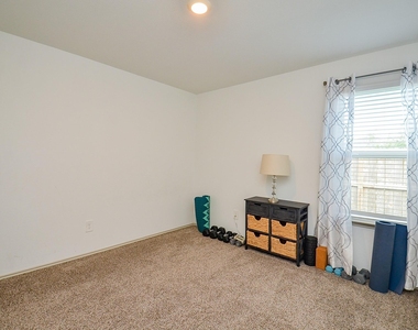 7203 Dawn View Lane - Photo Thumbnail 19