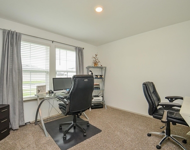 7203 Dawn View Lane - Photo Thumbnail 3
