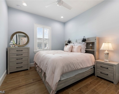 7270 Saona Court - Photo Thumbnail 16