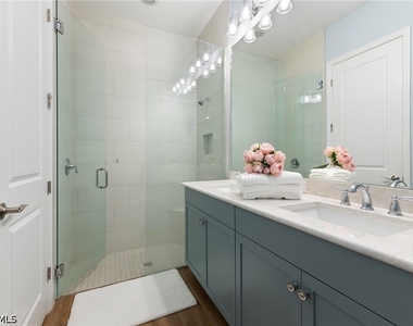 7270 Saona Court - Photo Thumbnail 14