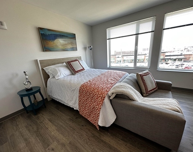 409 Elm - Photo Thumbnail 9