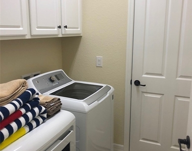 28518 Westmeath Court - Photo Thumbnail 21