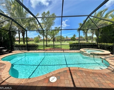 28518 Westmeath Court - Photo Thumbnail 17