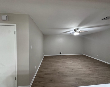 21302 Park Rock Lane - Photo Thumbnail 6