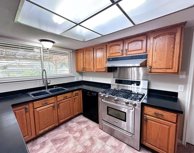 21302 Park Rock Lane - Photo Thumbnail 2
