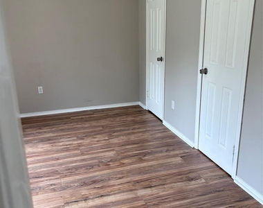 927 Three Forks Drive - Photo Thumbnail 26