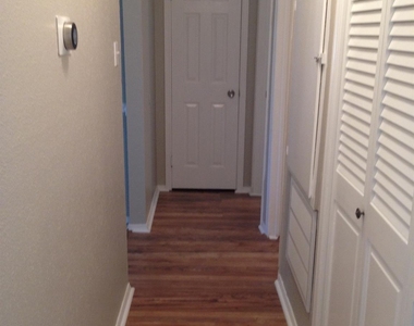 927 Three Forks Drive - Photo Thumbnail 8