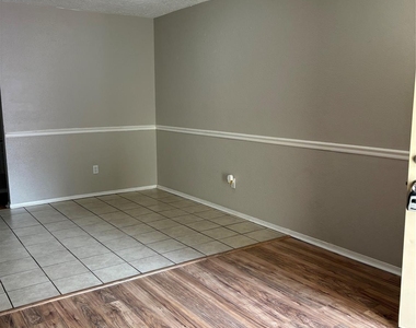 927 Three Forks Drive - Photo Thumbnail 18