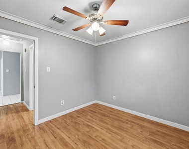 3503 Riverside Drive - Photo Thumbnail 19