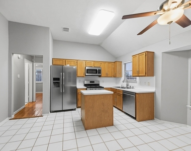 3503 Riverside Drive - Photo Thumbnail 11