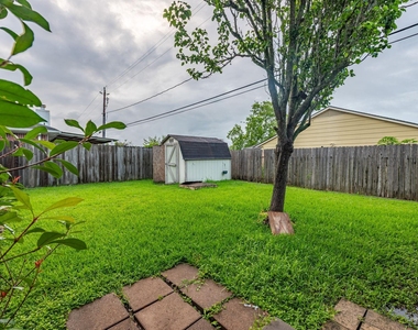 3503 Riverside Drive - Photo Thumbnail 23