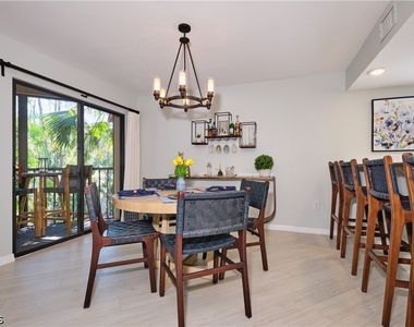 15121 Bagpipe Way - Photo Thumbnail 3
