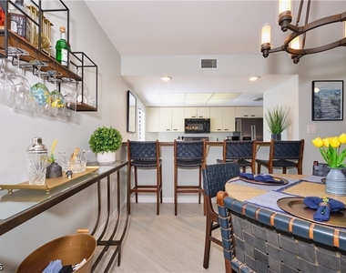 15121 Bagpipe Way - Photo Thumbnail 8