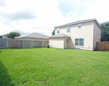 6923 Waterlilly View Lane - Photo Thumbnail 14