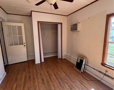 3835 Lake Street - Photo Thumbnail 7