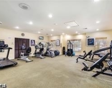 12520 Equestrian Circle - Photo Thumbnail 12
