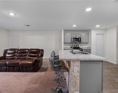 2706 9th Street Sw - Photo Thumbnail 17
