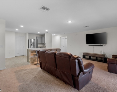 2706 9th Street Sw - Photo Thumbnail 20
