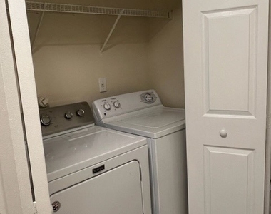 730 Holmes Avenue - Photo Thumbnail 10