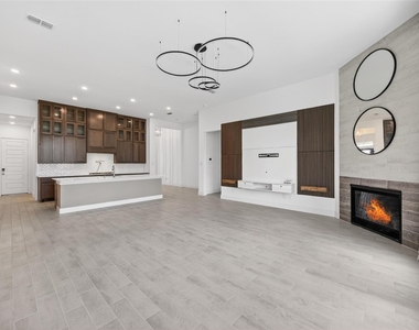 32018 Crested Knoll Court - Photo Thumbnail 10