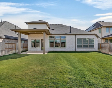 32018 Crested Knoll Court - Photo Thumbnail 47
