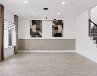 32018 Crested Knoll Court - Photo Thumbnail 16