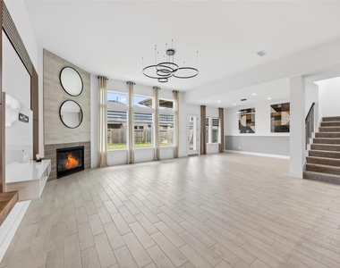 32018 Crested Knoll Court - Photo Thumbnail 9