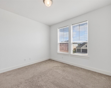 32018 Crested Knoll Court - Photo Thumbnail 38